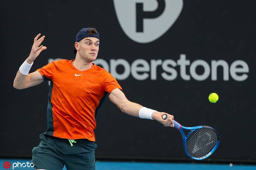 尤其是在中 尤其是在中